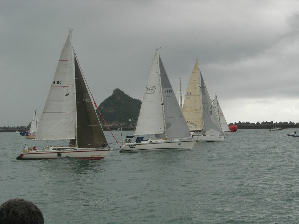 L to R Apriori, Island Time and Soothsayer at the start line in New Plymouth. Seven days later they’re still sailing in close quarters.  © Lindsay Wright